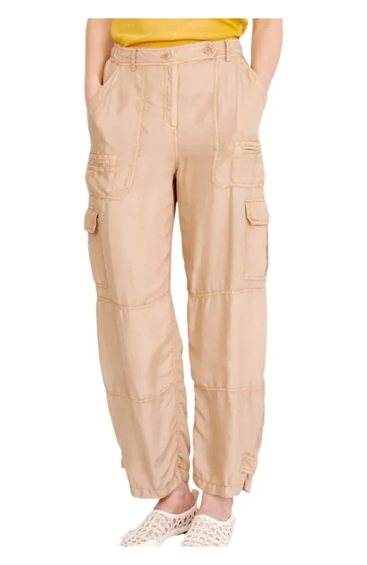 Wilshire Pants In Khaki